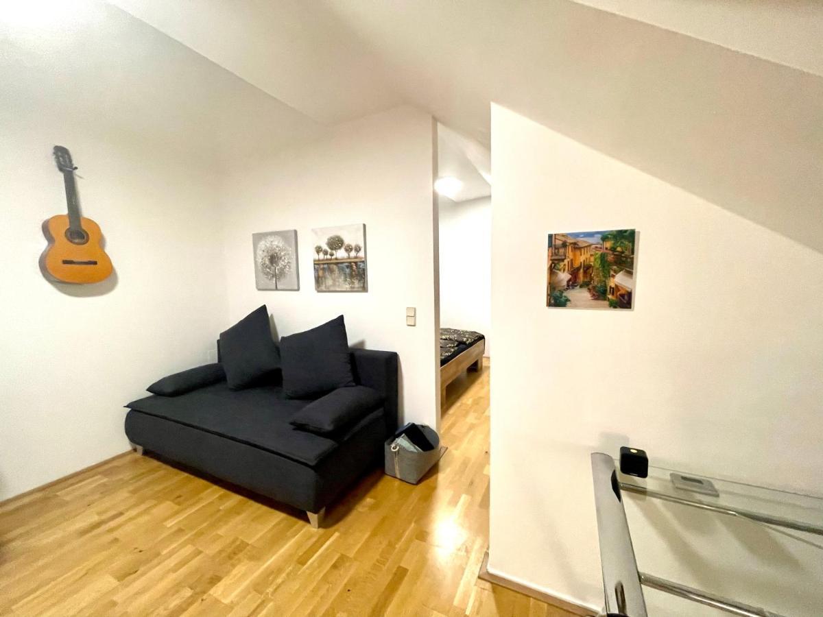 Klimatisiertes, Ruhiges Dachgeschoss Cityapartment Im Zentrum Wiens Exterior photo